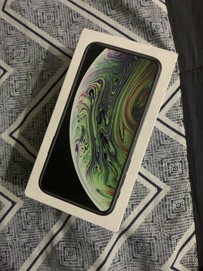 iPhone xs 256 gb dual sim pta approved green line issue