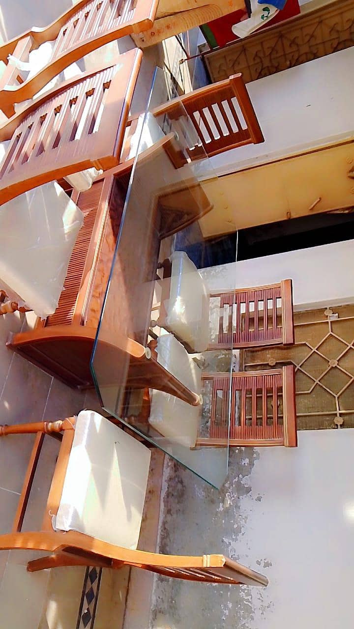 New condition Dining Table 0