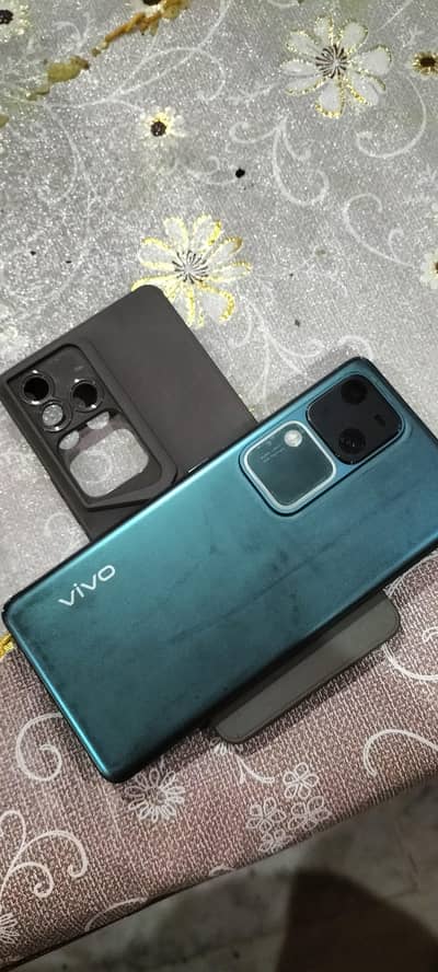 Vivo V30 full box