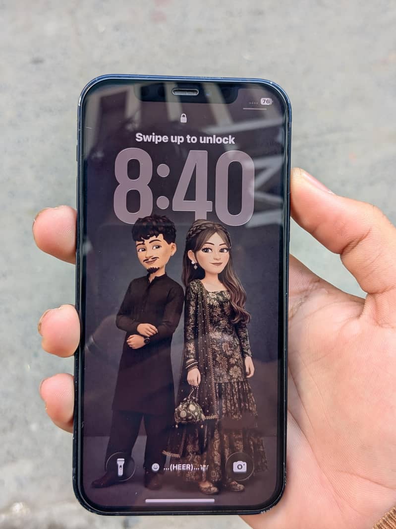 good condition mobile 5