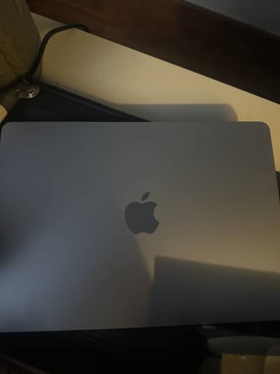 MacBook m4 air 16/256 gb slightly used