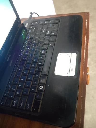 dell ,10 / 10 condition ma ha