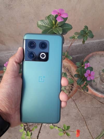 ONEPLUS 10 PRO 5G 12GB RAM 256GB like new in 10/10 condition