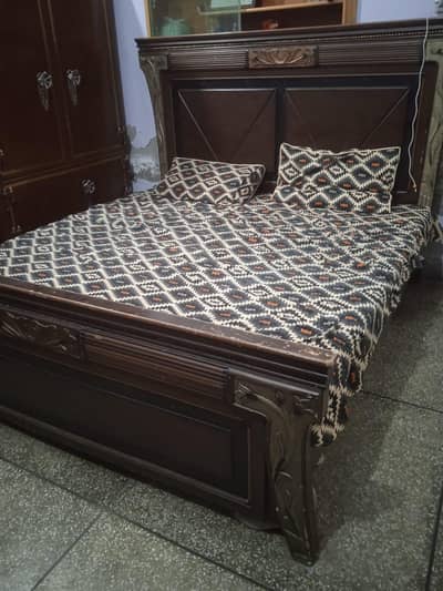 king size bed with mattress