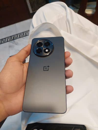 ONEPLUS ACE 5 ~ 8+8/256