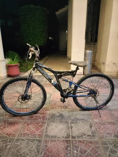 Bicycle used,tyre puncher,only tyre issue,only oil needed,