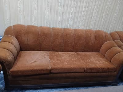 sofa in good condition