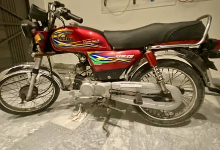 Good condition bike 1 rupy ka bi kam ni hony wala