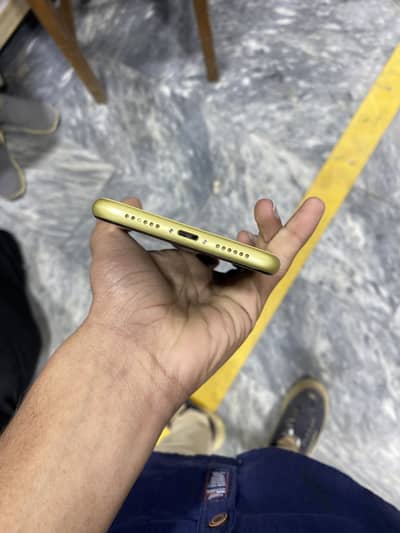 iPhone 11 baypsss battery change hone ha