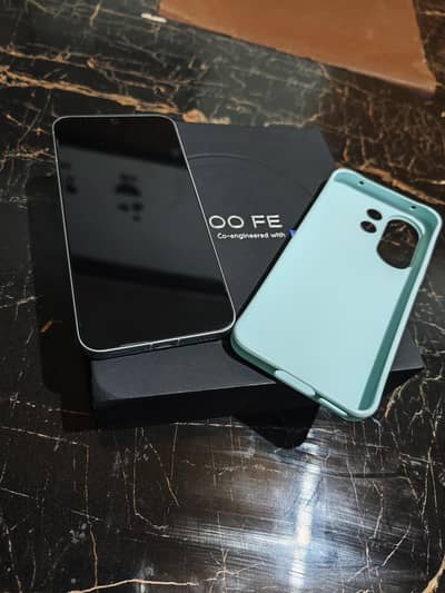 Vivo X200 FE, Condition 10/10, 6 Months Warranty 12/512