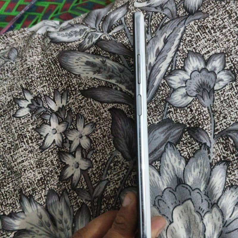 REDMI NOTE 10 MOBILE 3