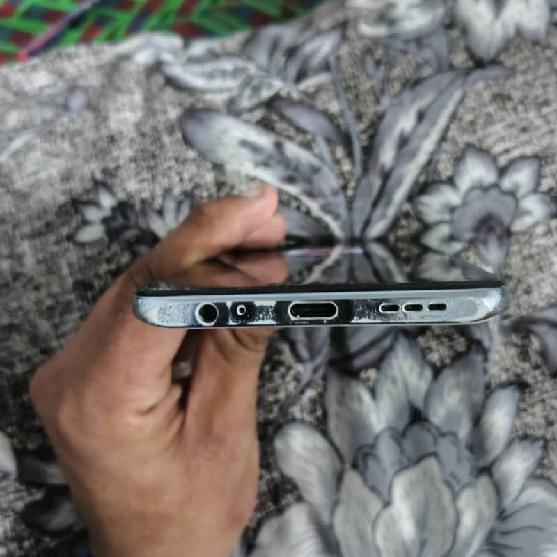 REDMI NOTE 10 MOBILE 4
