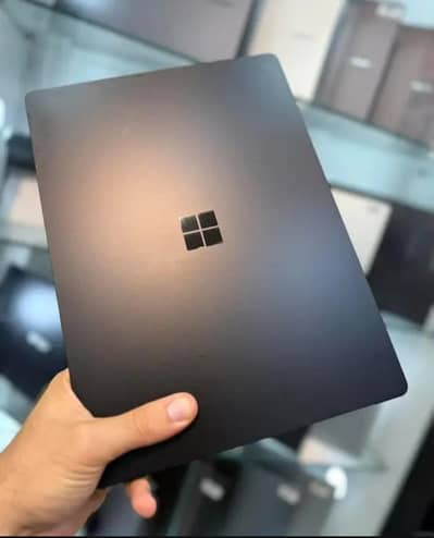surface laptop 4| i7 11th genration  | 32gb ram 1tb ssd.