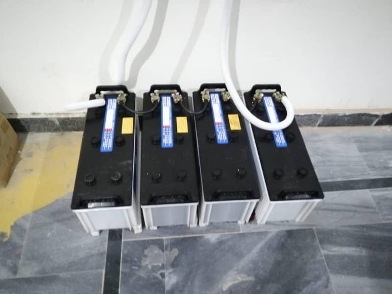 solar , batteries , UPS 8