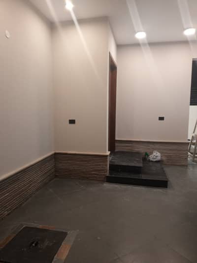 272 saq yards Villa for sale main Buleward Road