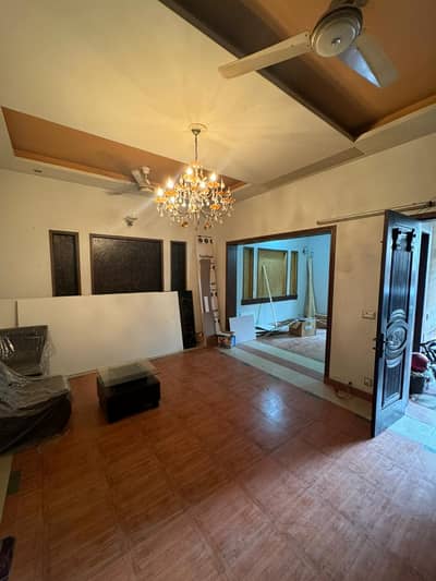 05 MARLA TILE FLOOR LOWER PORTION FOR RENT IN JOHAR TOWN LAHORE