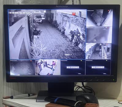 Lenovo 19 inch LED monitor (fresh LED installed) excellent condition