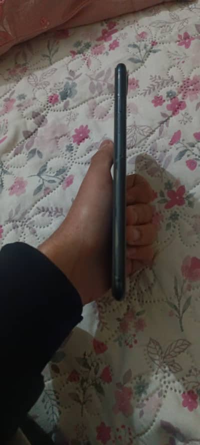 I phone 7plus Pta Approved 128 gb