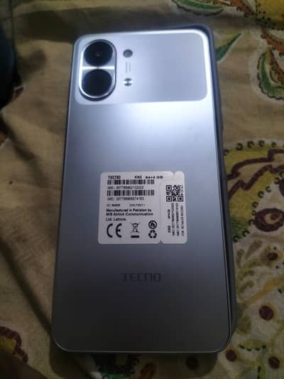 it has 4gb ram 64gb storage and with box charger with new condition