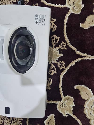 maxell short throw projector  full hd