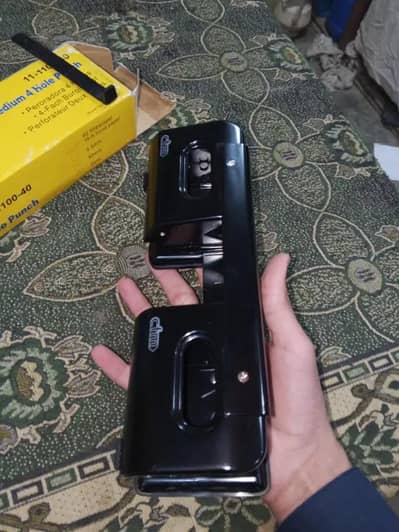 Heavy Duty 4 Hole Punch