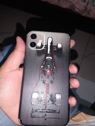 iphone 11 all ok only back Change