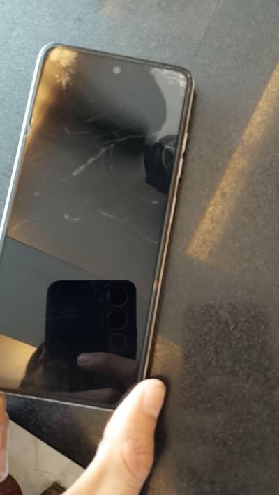 Tecno spark 20c 4+4 128 panel ma khraish ha  final 17k 03401559995