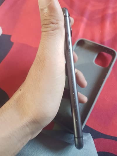 I phone 11 64 xcheng possible good phone