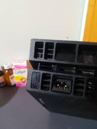 ps4 fat 500gb jailbreak 9.00  with controller