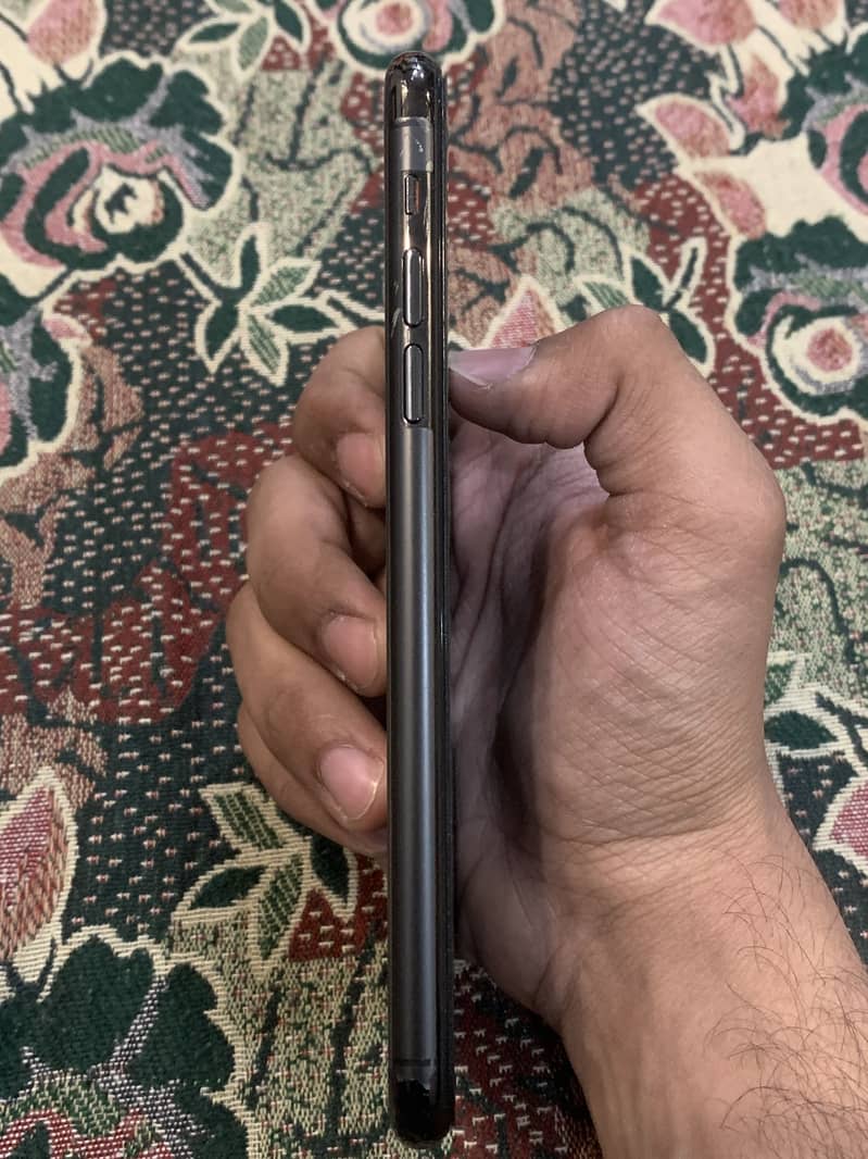 Iphone 11 pro max 1