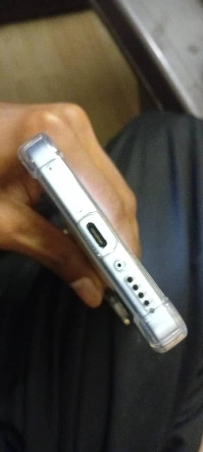 radmi note 13 4g panel change hai sath box hai charger Nahi hai