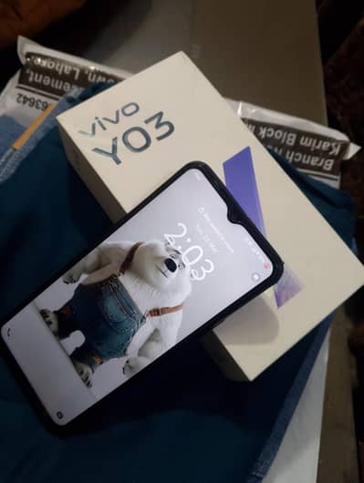 vivo y03 4+4 ram and room 64GB box hai