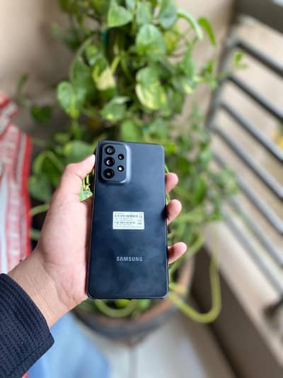 SAMSUNG A53 5g in 11 month warranty