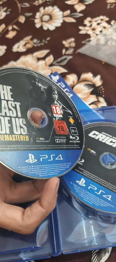 Cricket19 and The Last of Us (REMASTERED) for ps4