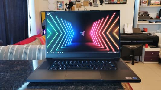 Razer Blade 17 (2022) — Premium Gaming Laptop