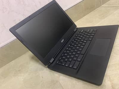 Acer c810 chromebook 4/16 14 inches display