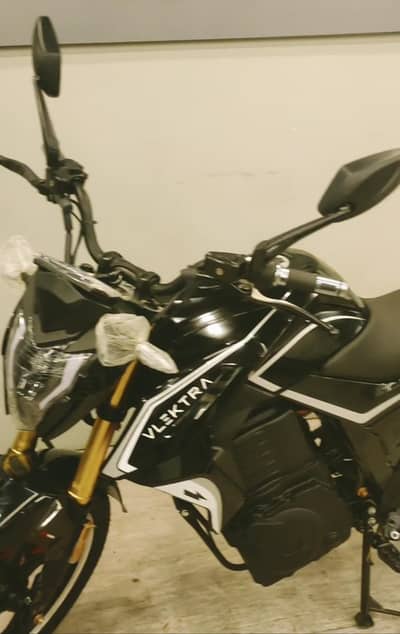 *Bolt 3k Electric bike for urgent Sell*