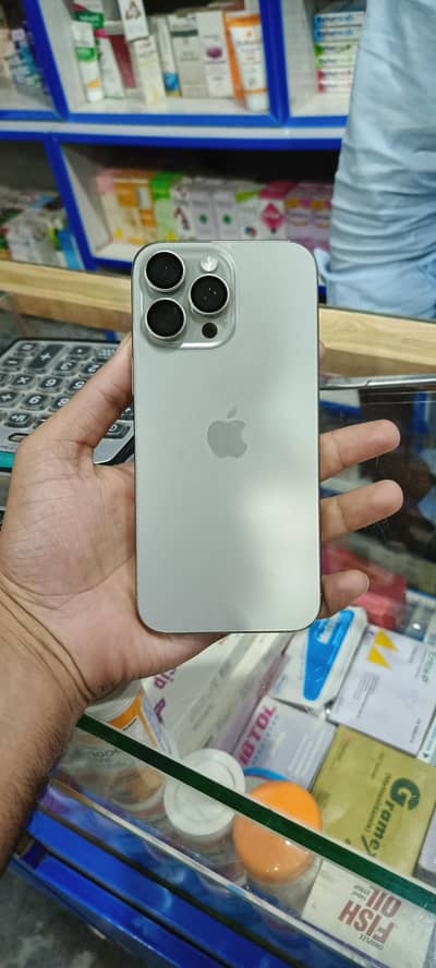 i phone 16pro max 256gb