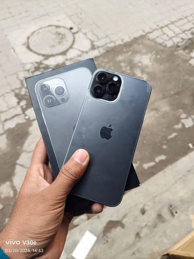 iPhone 13 pro max 512GB 87% battery Bypass