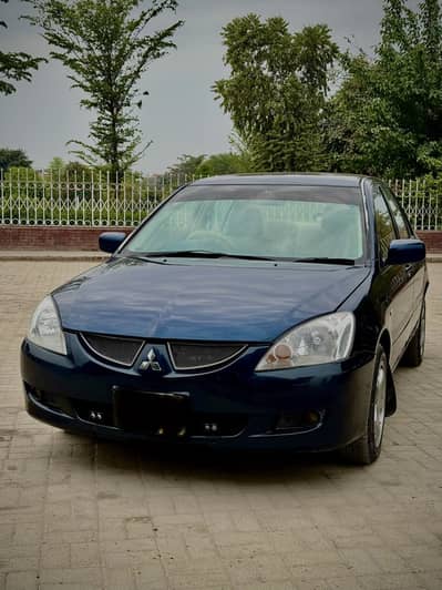 Mitsubishi Lancer 1.3 GLX