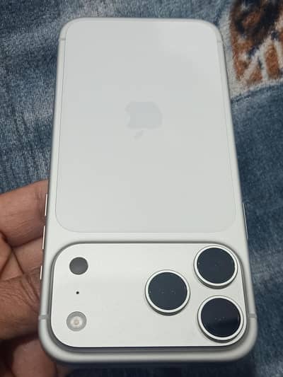 Apple iPhone 17 Pro Max 256 GB Silver F-Unlock non PTA