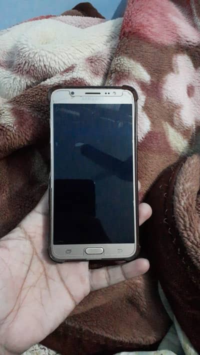 Samsung Galaxy J7 2016