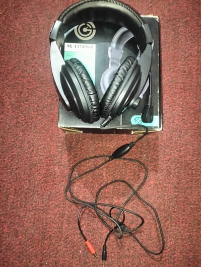 Two Headphones Which Needs To Be Repaired