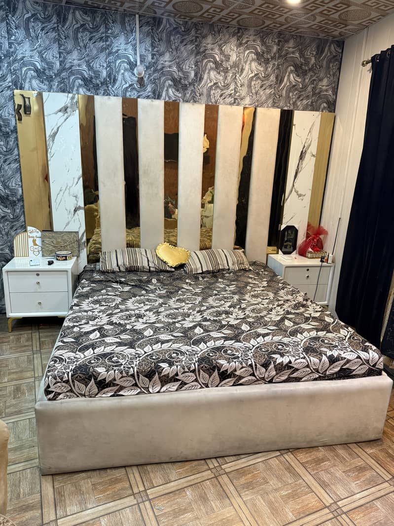 Modren Bed set with Dressing Table 0