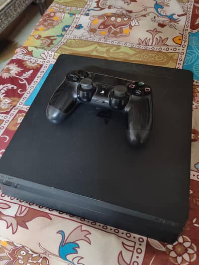 playstation 4 slim  jailbroken