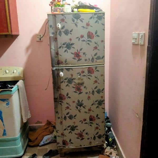 Sharp Refrigerator 0