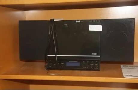 BUSH flat CD Audio MP3 Music System with AUX, DAB & Digital Radio