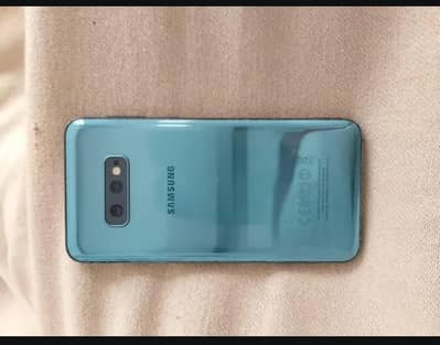 Sumsung s10e 10/10(exchange possible)