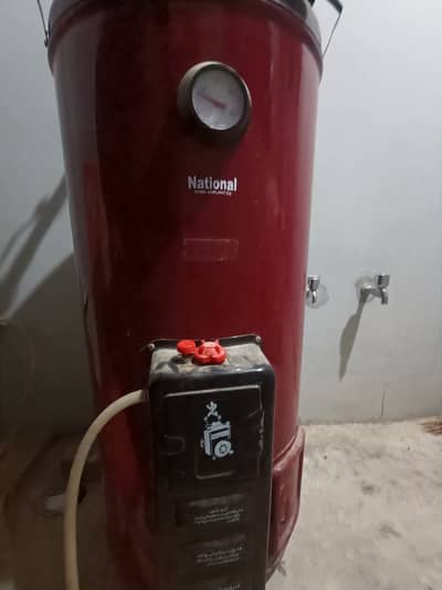 NATIONAL INSTANT GAS GEYSER 30 GALLON CAPACITY