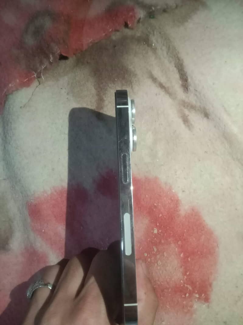 iphone 14 pro cloud luck 13